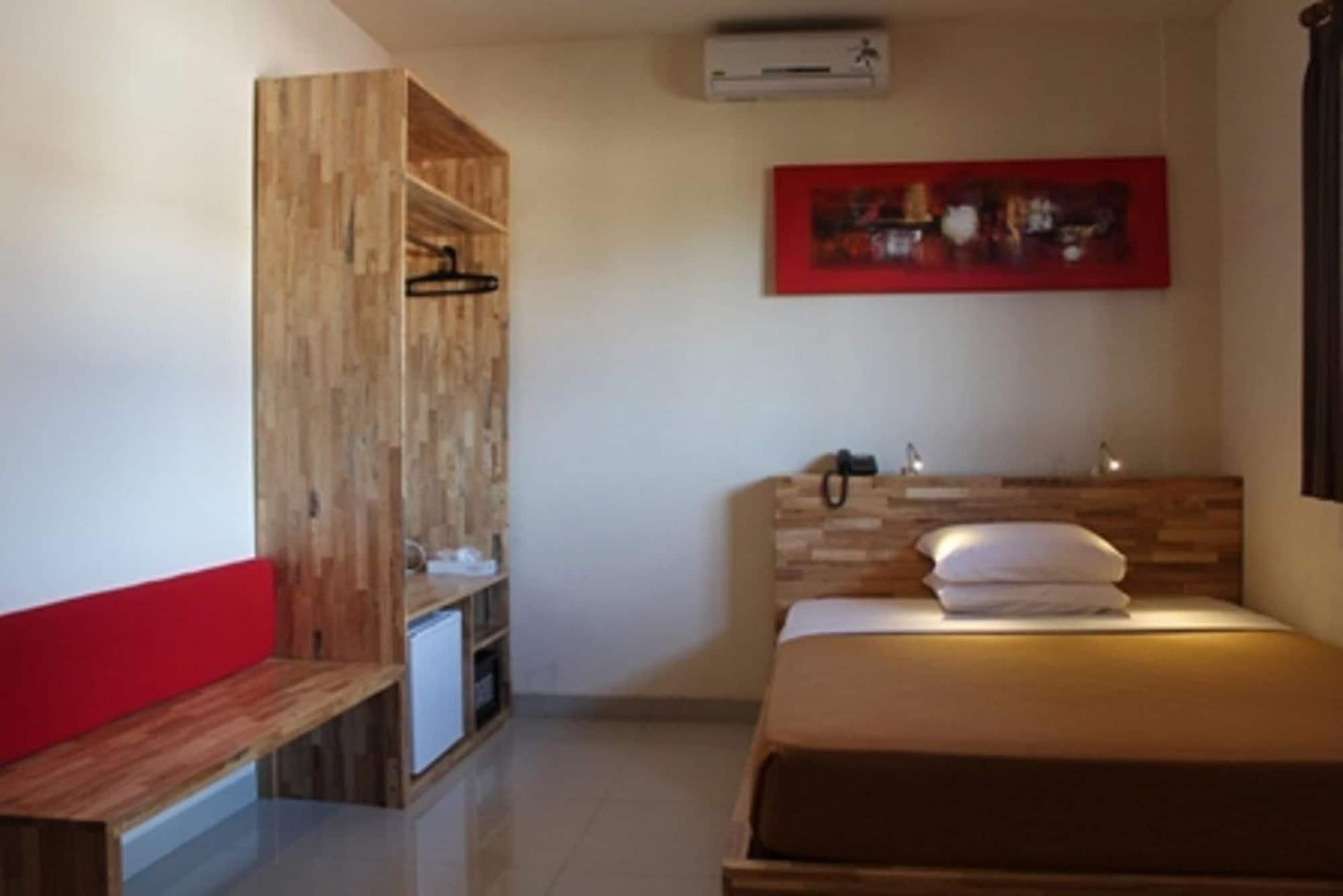 Hotel Karthi Kuta Kuta Lombok Εξωτερικό φωτογραφία