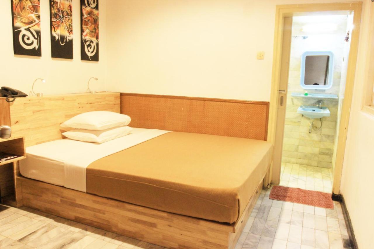 Hotel Karthi Kuta Kuta Lombok Εξωτερικό φωτογραφία